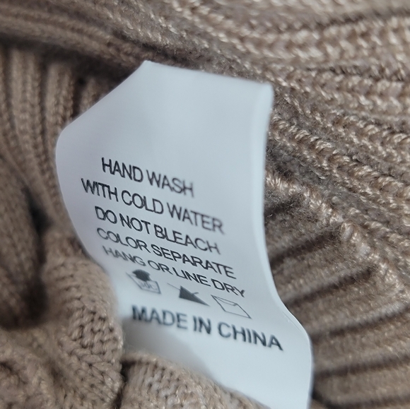 Dreamers By Debut Ribbed Wrap Style V Neck Open Back Crop Sweater Size Small - Picture 8 of 10